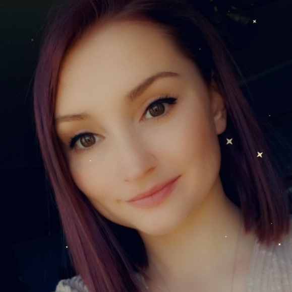 Meet your Posher, Michelle - Picture 1 of 1